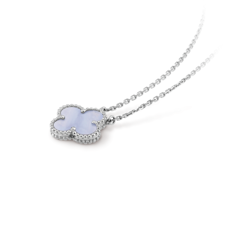 [Bijoux de luxe] Collier en calcédoine bleue Clover 15 mm en argent