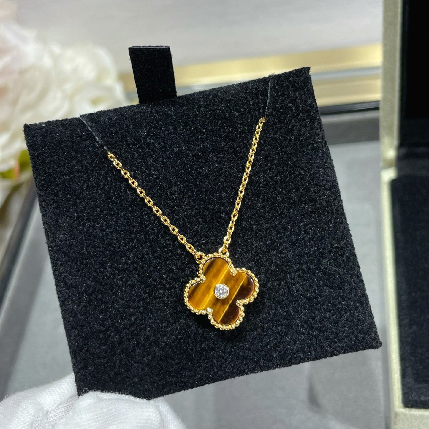 [Bijoux de luxe] Collier CLOVER 15 MM DIAMANT ET AGATE ŒIL DE TIGRE JAUNE