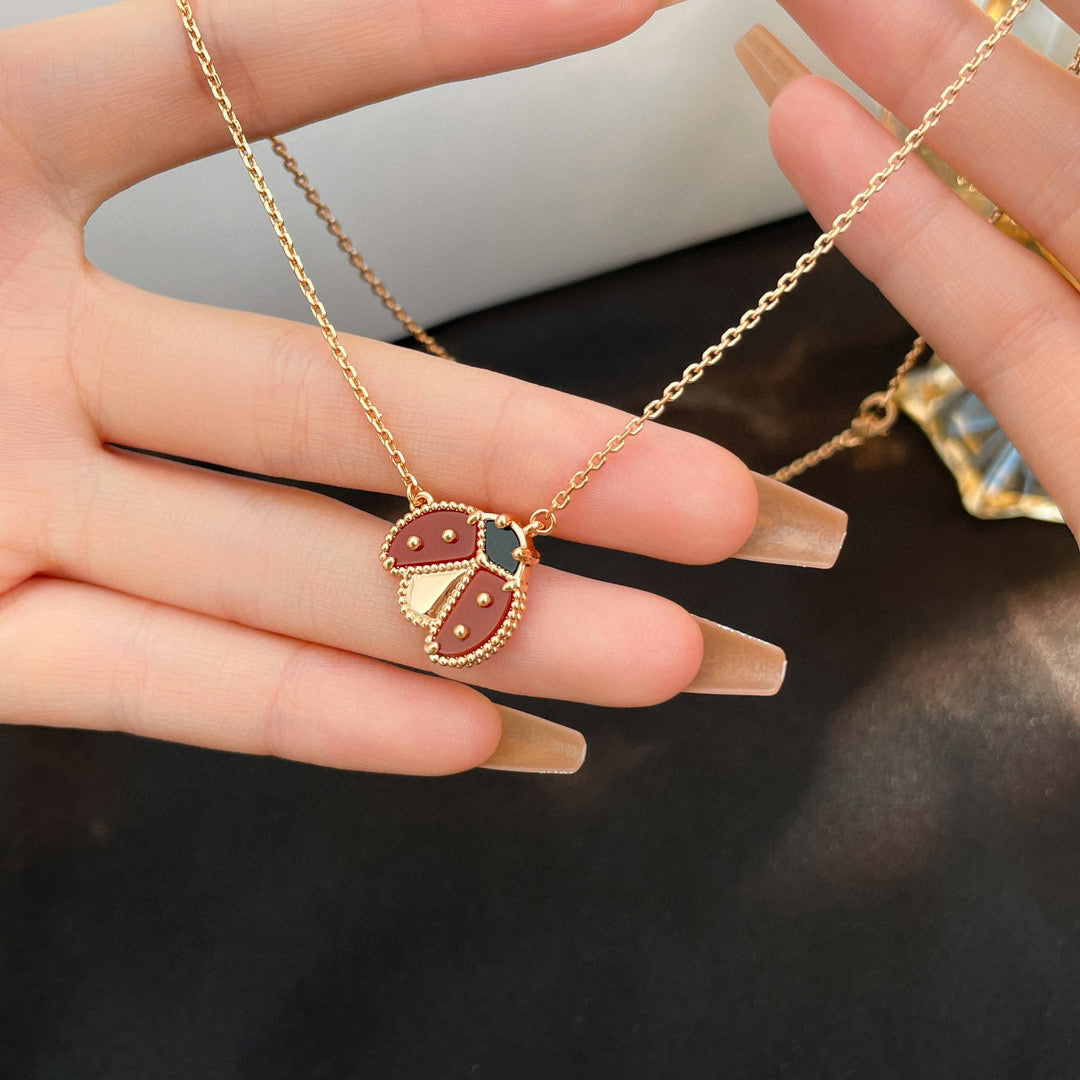 [Luxe Jewelry]LUCKY  CARNELIANS LADYBUG NECKLACE