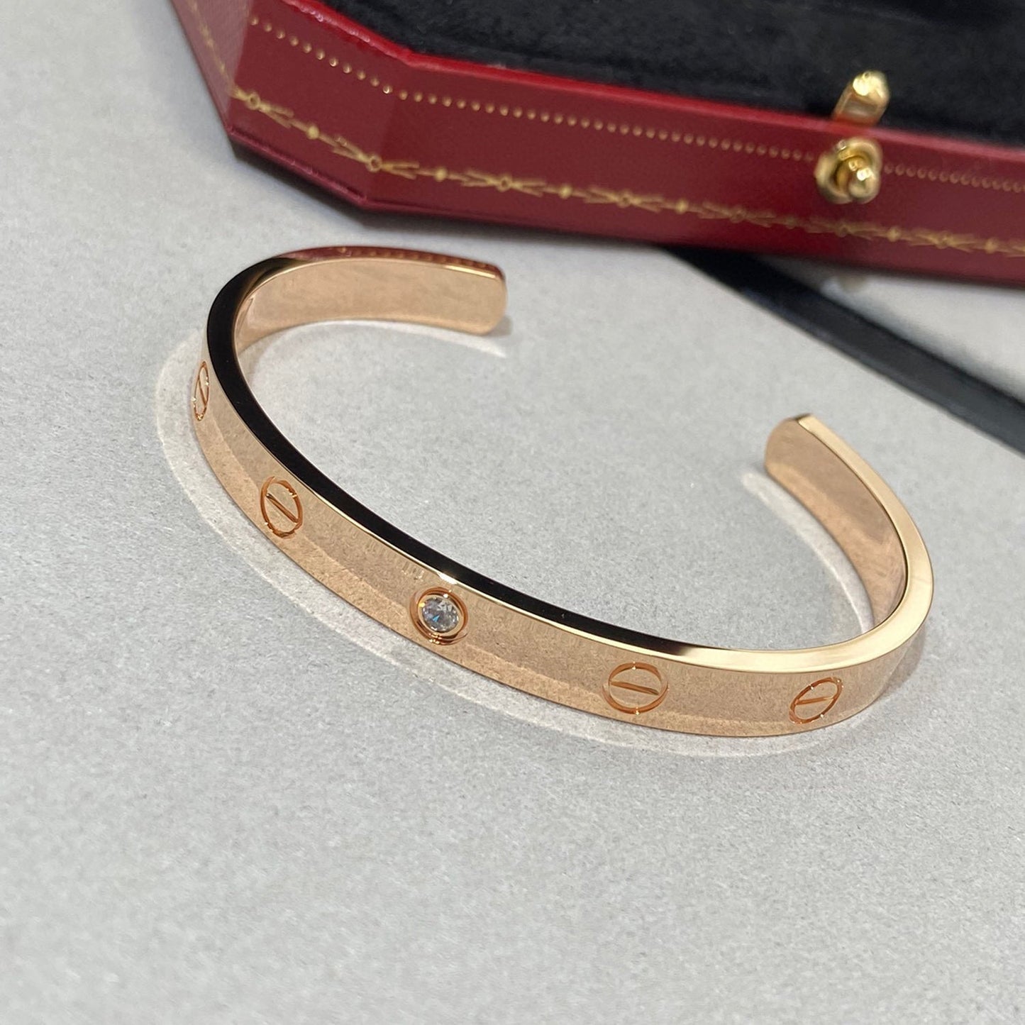 [Bijoux de luxe] Bracelet Love 6,1 mm 1 diamant manchette ouverte 