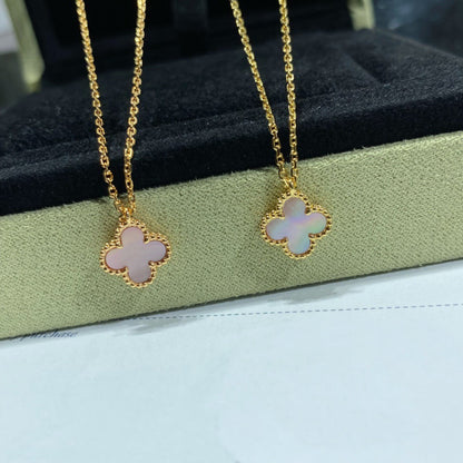 [Bijoux de luxe] Collier Clover 15 mm en nacre rose à fleur unique