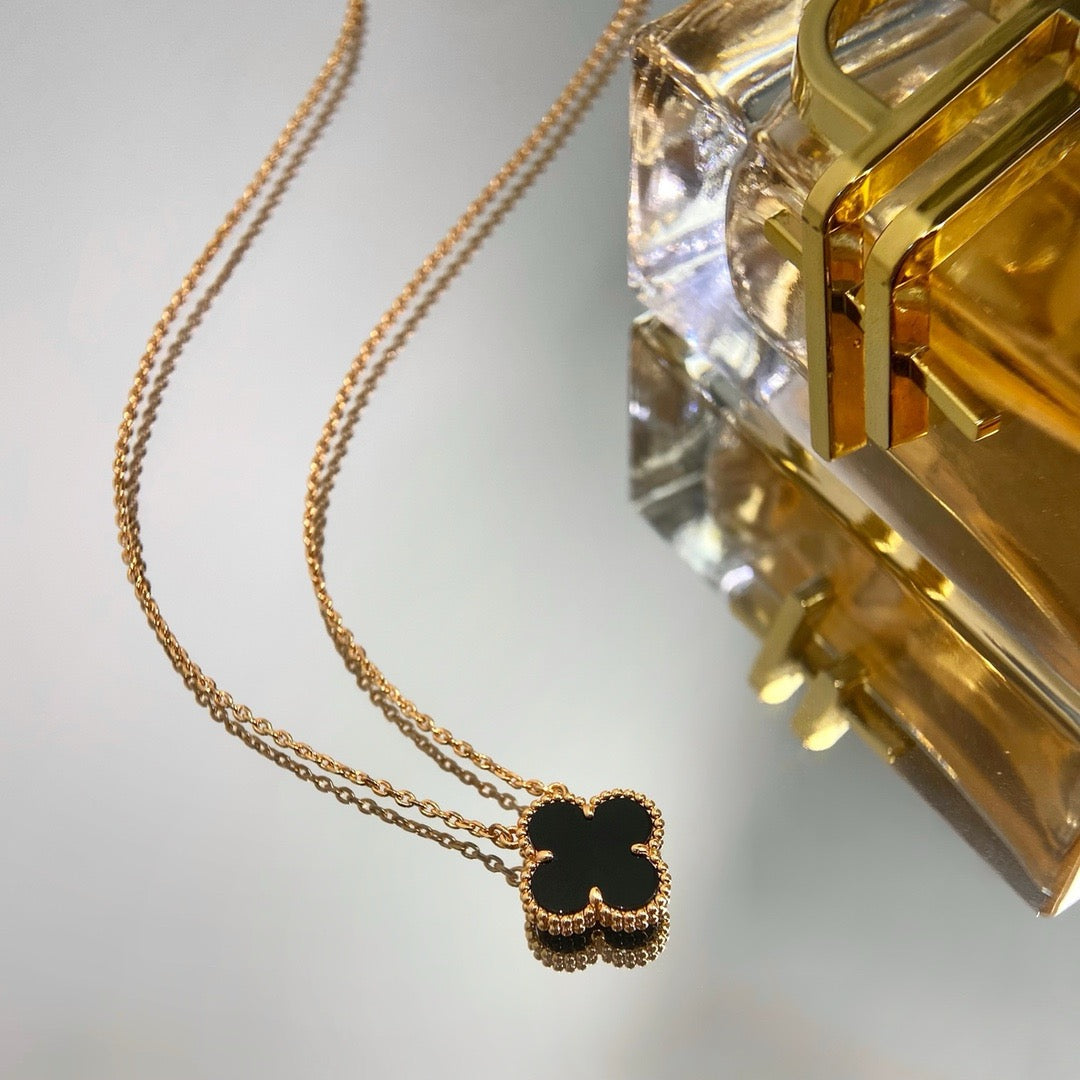 [Luxe Jewelry]CLOVER 15MM BLACK ONYX SINGLE FLOWER NECKLACE