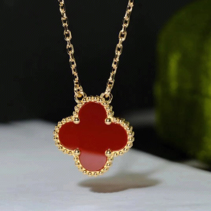 [Bijoux de luxe] Collier à fleur unique en cornaline 15 mm