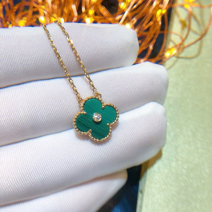 [Bijoux de luxe] Collier Clover 15 mm avec diamants et turquoise