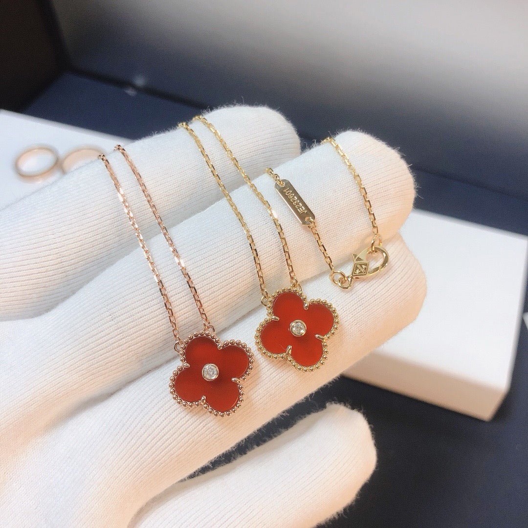 [Bijoux de luxe] Collier Clover 15 mm en diamants et cornaline