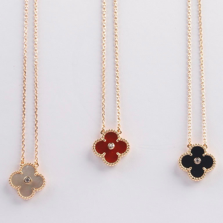 [Bijoux de luxe] Collier Clover 15 mm en diamants et cornaline