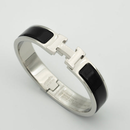 [Luxe Jewelry]H BLACK BRACELET