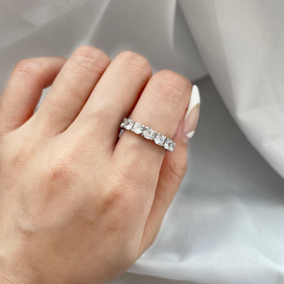 [Luxe Jewelry]Eternity Round Cut Tennis Ring