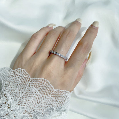 [Luxe Jewelry]Sparkling Round Cut Tennis Ring