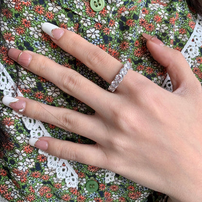 [Luxe Jewelry]Gorgeous Round Cut Tennis Ring