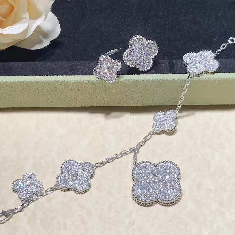 [Luxe Jewelry]CLOVER 6 MOTIFS SILVER DIAMOND BRACELET