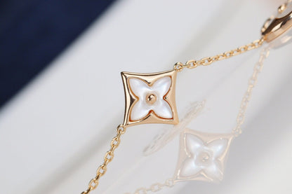[Bijoux de luxe] Bracelet en forme de trèfle à feuilles