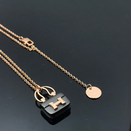 [Bijoux de luxe] Collier pendentif HM AMULETTES CONSTANCE pour femme