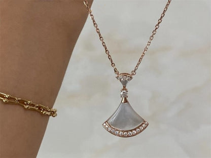 [Luxe Jewelry]DREAM NECKLACE MOP PINK GOLD DIAMOND