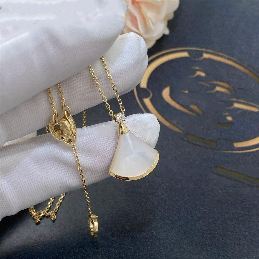 [Bijoux de luxe] COLLIER DREAM NACRE BLANCHE OR 1 DIAMANT