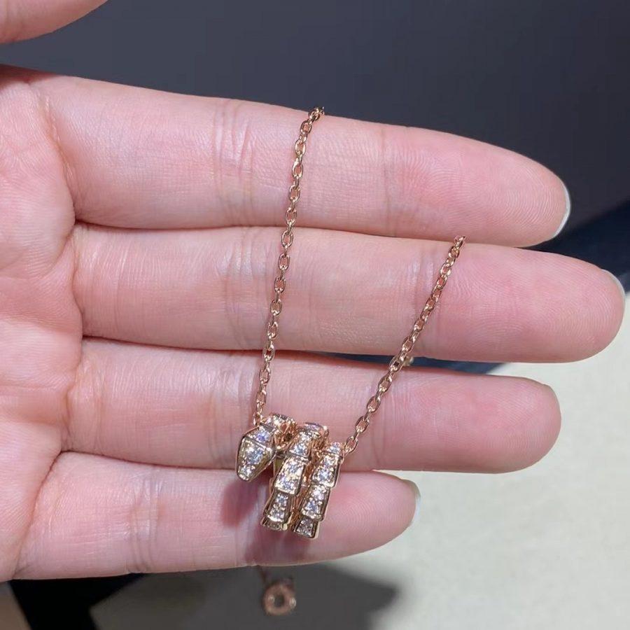 [Bijoux de luxe] Collier Serpenti en or rose avec double bague en diamant