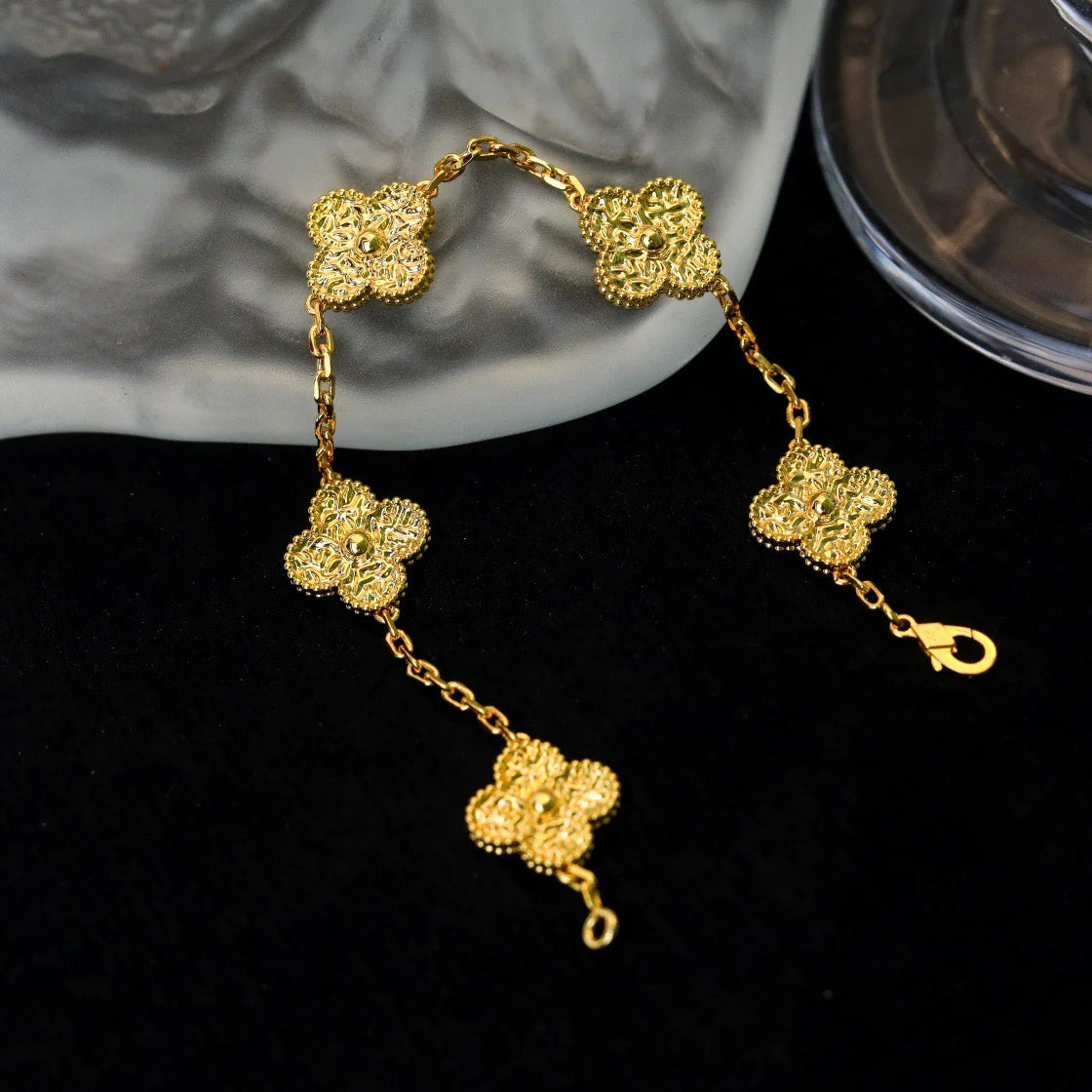[Luxe Jewelry]CLOVER 5 MOTIFS BRONZING BRACELET