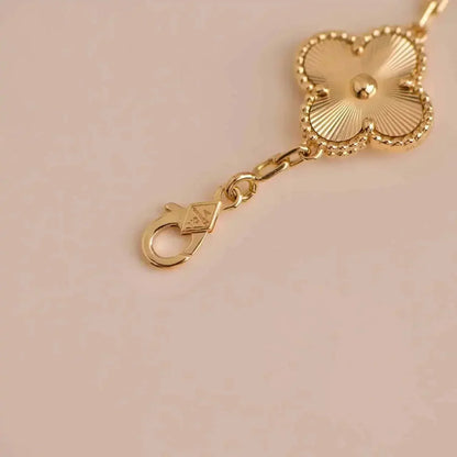 [Luxe Jewelry]CLOVER 5 FLOWERS LASER BRACELET