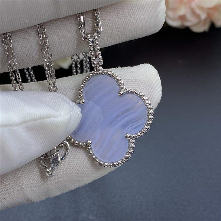 [Luxe Jewelry]CLOVER SILVER CHALCEDONY BIG CLOVER NECKLACE