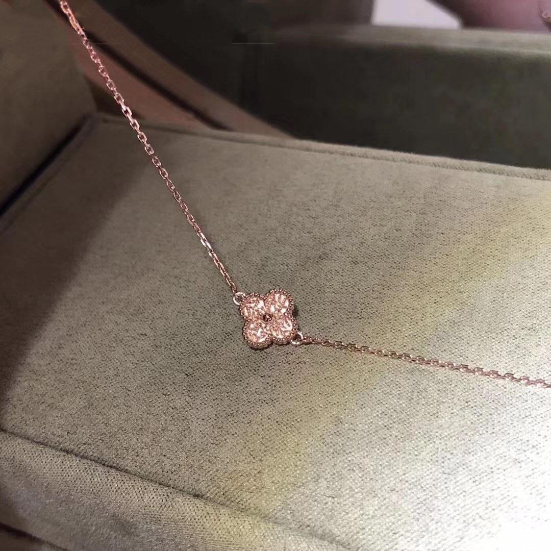 [Bijoux de luxe] Bracelet fleur unique en trèfle